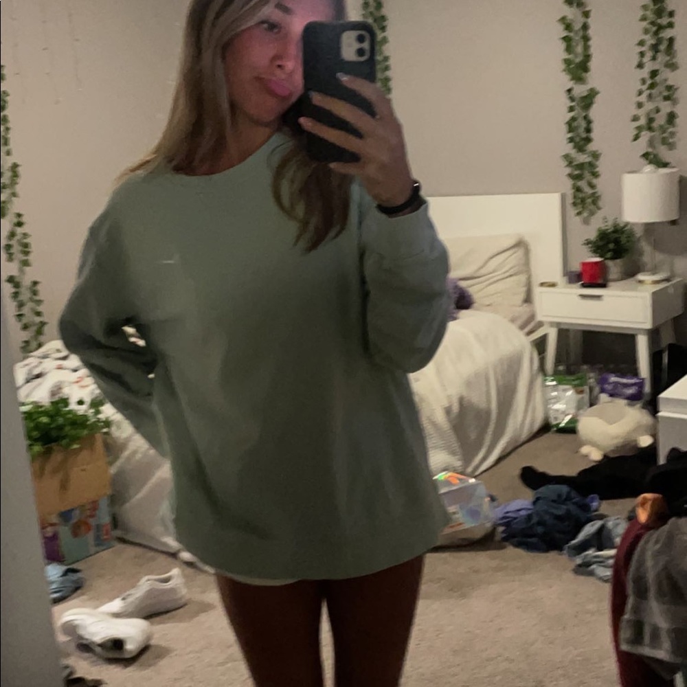 nike sweatshirt